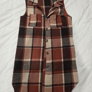 Plaid Button-Front Sleeveless Vest - Rust & Cream